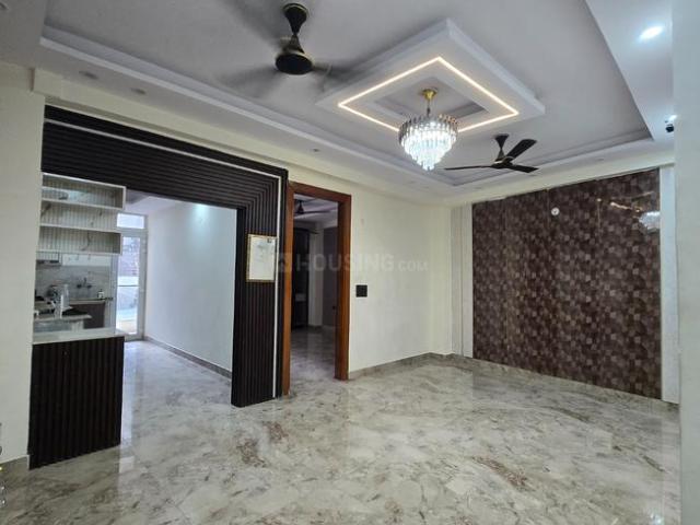2 BHK Apartment in Sector 73 for rent Noida. The reference number is 20863449