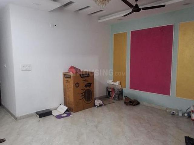 2 BHK Apartment in Sector 73 for rent Noida. The reference number is 20919055