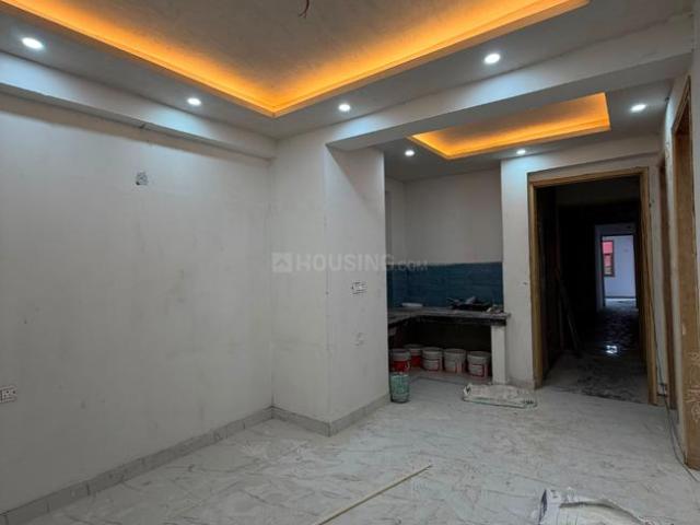 2 BHK Apartment in Sector 73 for rent Noida. The reference number is 20968996