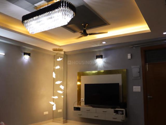 2 BHK Apartment in Sector 73 for resale Noida. The reference number is 16683525