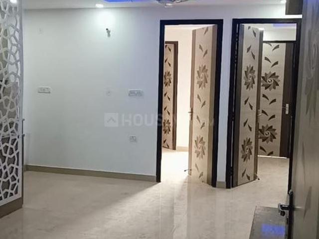 2 BHK Apartment in Sector 73 for resale Noida. The reference number is 16140165