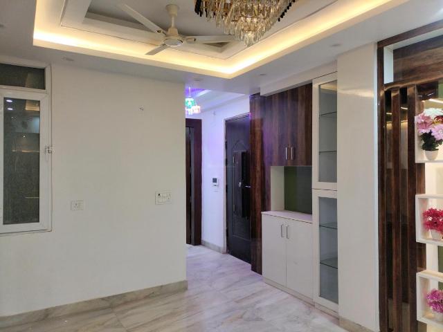 2 BHK Apartment in Sector 73 for resale Noida. The reference number is 16291520