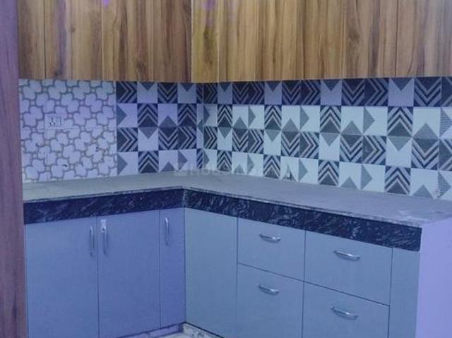 2 BHK Apartment in Sector 73 for resale Noida. The reference number is 17444576