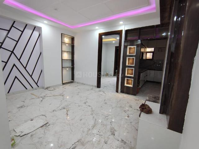 2 BHK Apartment in Sector 73 for resale Noida. The reference number is 18768594