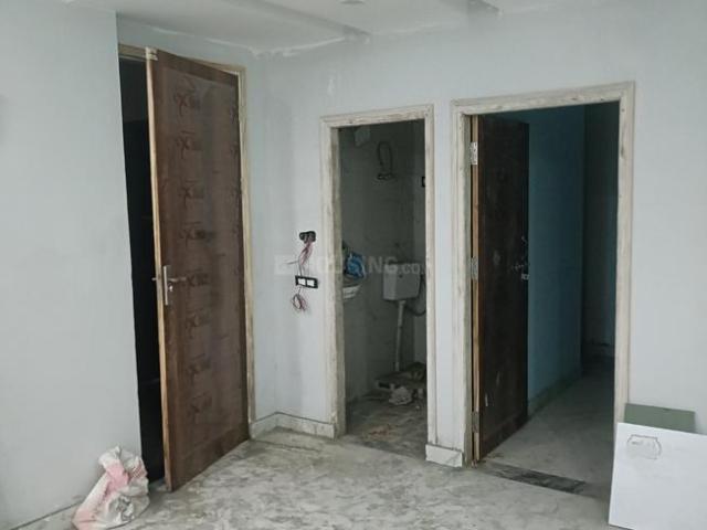 2 BHK Apartment in Sector 73 for resale Noida. The reference number is 18997386