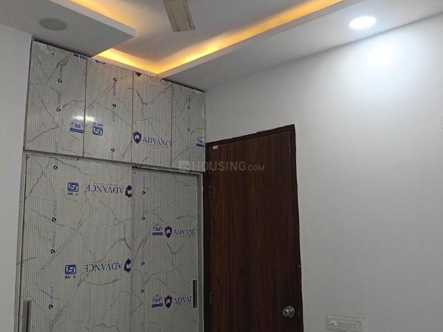 2 BHK Apartment in Sector 73 for resale Noida. The reference number is 19529841