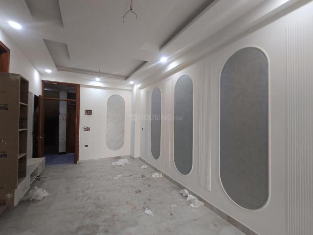 2 BHK Apartment in Sector 73 for resale Noida. The reference number is 19552945