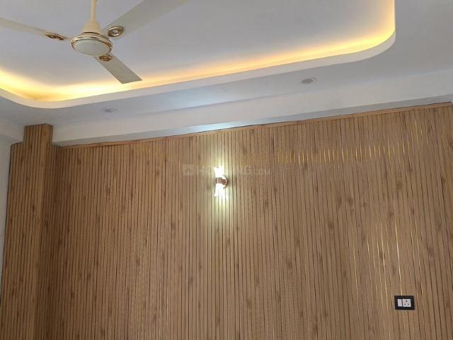2 BHK Apartment in Sector 73 for resale Noida. The reference number is 19617795