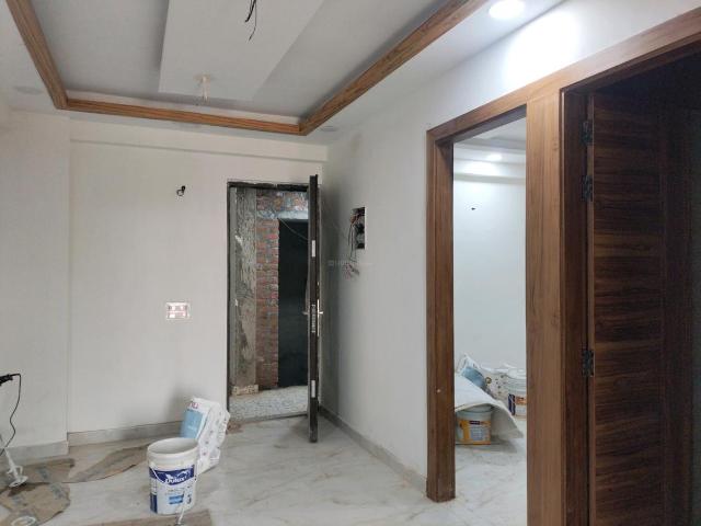 2 BHK Apartment in Sector 73 for resale Noida. The reference number is 19699352