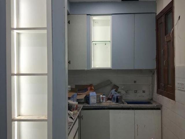 2 BHK Apartment in Sector 73 for resale Noida. The reference number is 19738907