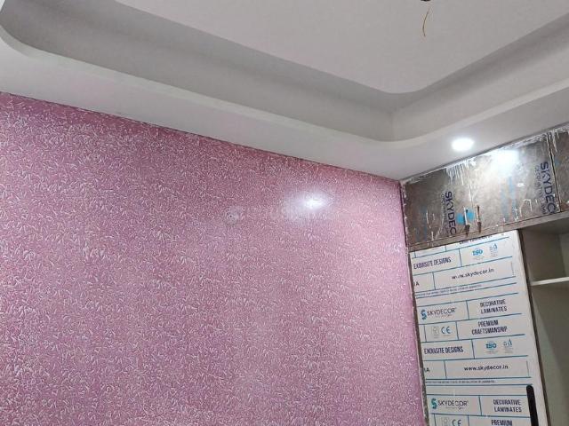 2 BHK Apartment in Sector 73 for resale Noida. The reference number is 19795065