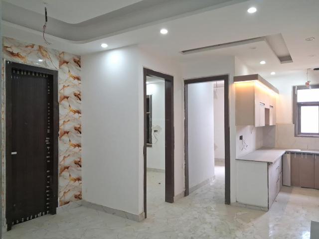 2 BHK Apartment in Sector 73 for resale Noida. The reference number is 19816886