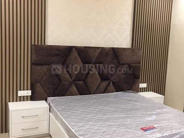 2 BHK Apartment in Sector 73 for resale Noida. The reference number is 19824209