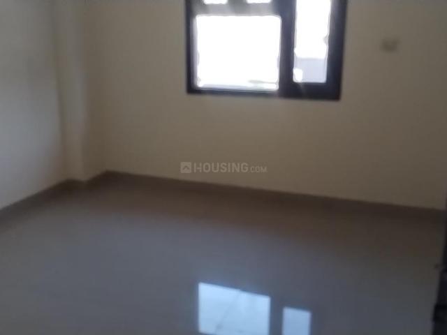 2 BHK Apartment in Sector 73 for resale Noida. The reference number is 19962606