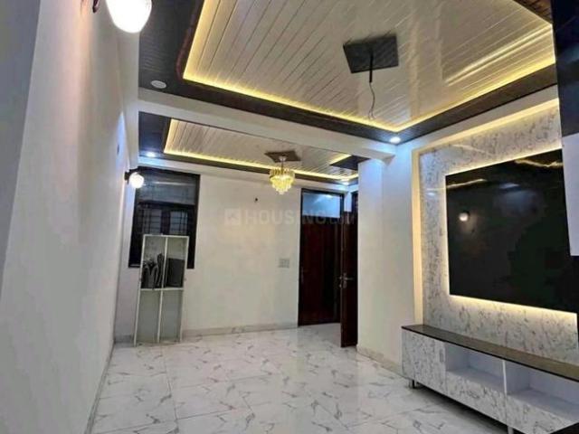 2 BHK Apartment in Sector 73 for resale Noida. The reference number is 19968690