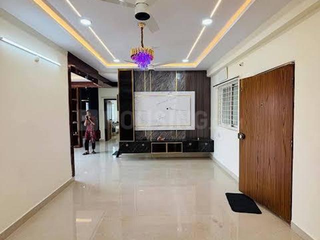 2 BHK Apartment in Sector 73 for resale Noida. The reference number is 19969062
