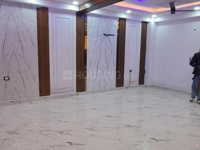 2 BHK Apartment in Sector 72 for resale Noida. The reference number is 19973217