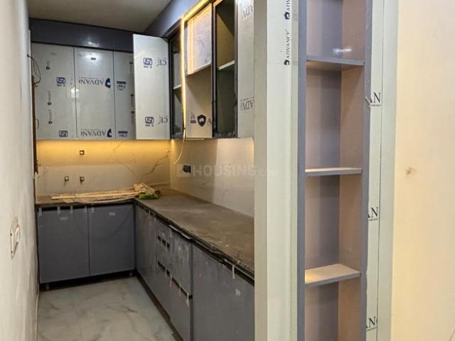 2 BHK Apartment in Sector 73 for resale Noida. The reference number is 19985094