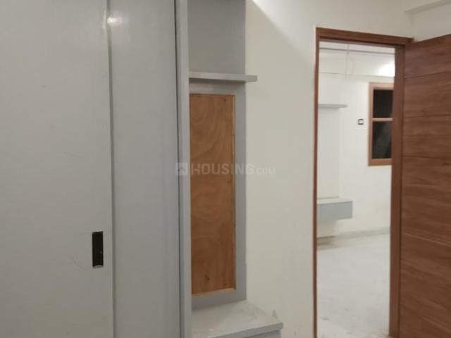 2 BHK Apartment in Sector 73 for resale Noida. The reference number is 19282959