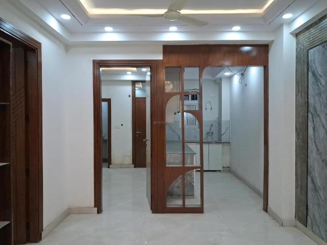 2 BHK Apartment in Sector 73 for resale Noida. The reference number is 20455791