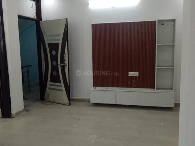 2 BHK Apartment in Sector 73 for resale Noida. The reference number is 20508499
