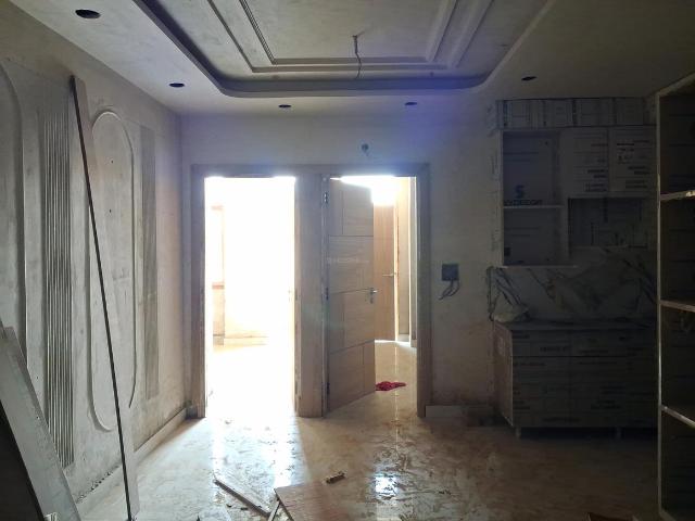 2 BHK Apartment in Sector 73 for resale Noida. The reference number is 20515501