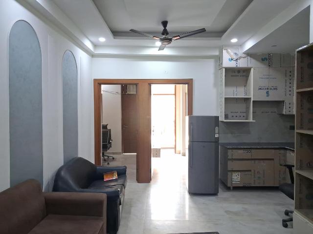 2 BHK Apartment in Sector 73 for resale Noida. The reference number is 20515528