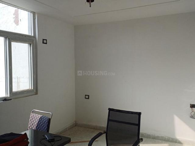 2 BHK Apartment in Sector 73 for resale Noida. The reference number is 20591626