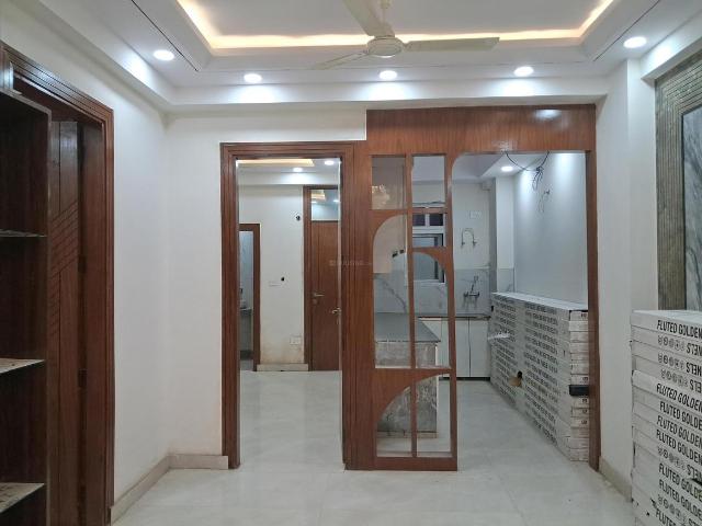 2 BHK Apartment in Sector 73 for resale Noida. The reference number is 20689725