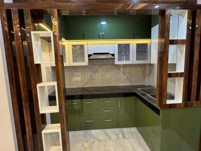 2 BHK Apartment in Sector 73 for resale Noida. The reference number is 20700926