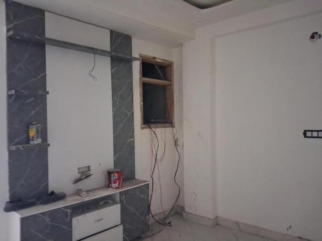 2 BHK Apartment in Sector 74 for resale Noida. The reference number is 20725423
