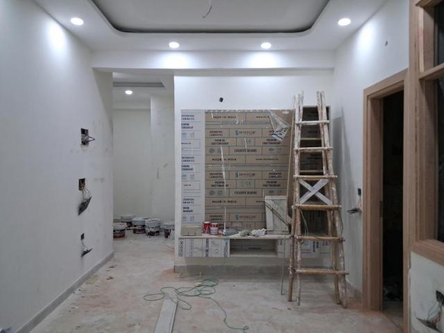 2 BHK Apartment in Sector 73 for resale Noida. The reference number is 20725190
