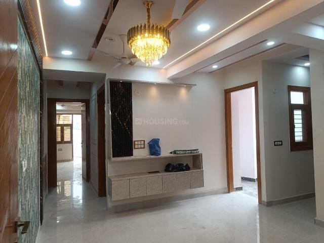 2 BHK Apartment in Sector 73 for resale Noida. The reference number is 20737711