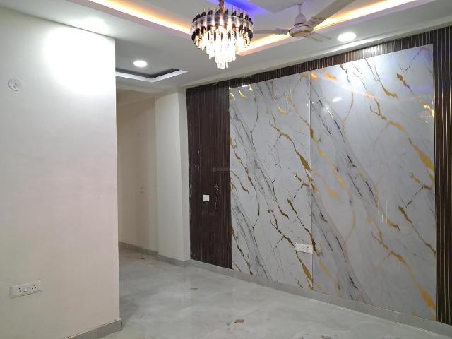 2 BHK Apartment in Sector 73 for resale Noida. The reference number is 20786554