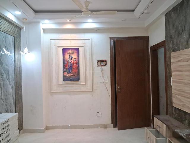 2 BHK Apartment in Sector 73 for resale Noida. The reference number is 20808733