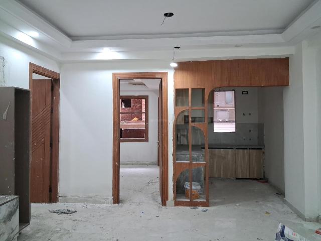 2 BHK Apartment in Sector 73 for resale Noida. The reference number is 20863370