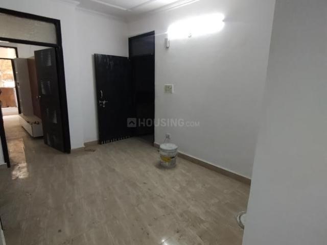 2 BHK Apartment in Sector 73 for resale Noida. The reference number is 20038175