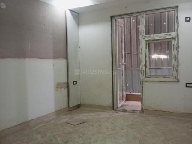 2 BHK Apartment in Sector 73 for resale Noida. The reference number is 20042906