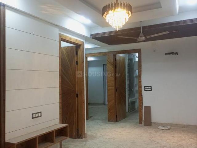 2 BHK Apartment in Sector 73 for resale Noida. The reference number is 20045917