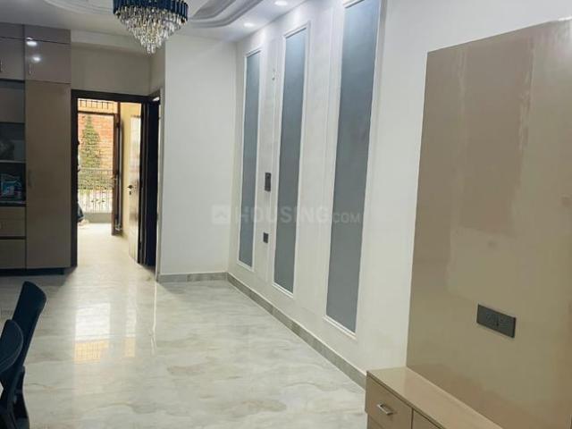 2 BHK Apartment in Sector 73 for resale Noida. The reference number is 20052277