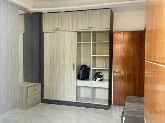 2 BHK Apartment in Sector 73 for resale Noida. The reference number is 20077269