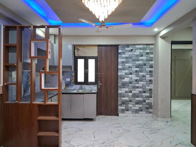 2 BHK Apartment in Sector 73 for resale Noida. The reference number is 20084022