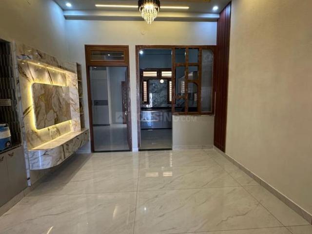 2 BHK Apartment in Sector 73 for resale Noida. The reference number is 20111481