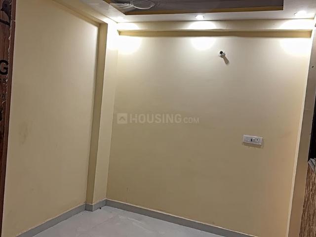 2 BHK Apartment in Sector 73 for resale Noida. The reference number is 20131327