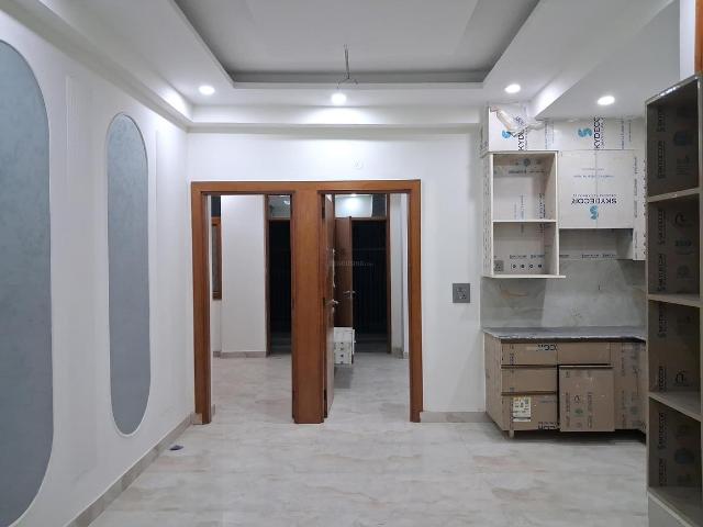 2 BHK Apartment in Sector 73 for resale Noida. The reference number is 20234788