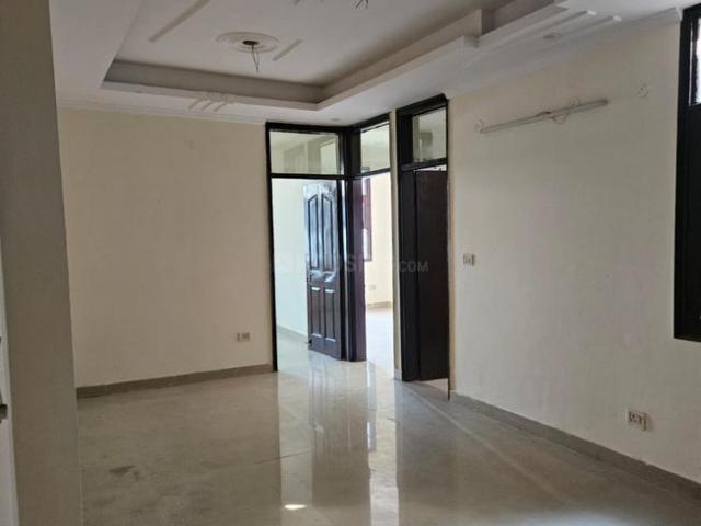 2 BHK Apartment in Sector 73 for resale Noida. The reference number is 20234912