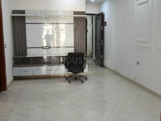 2 BHK Apartment in Sector 73 for resale Noida. The reference number is 20244507
