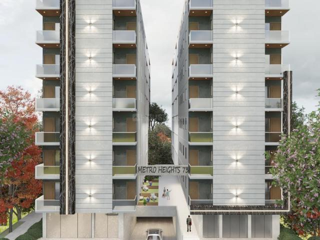 2 BHK Apartment in Sector 72 for resale Noida. The reference number is 20316447
