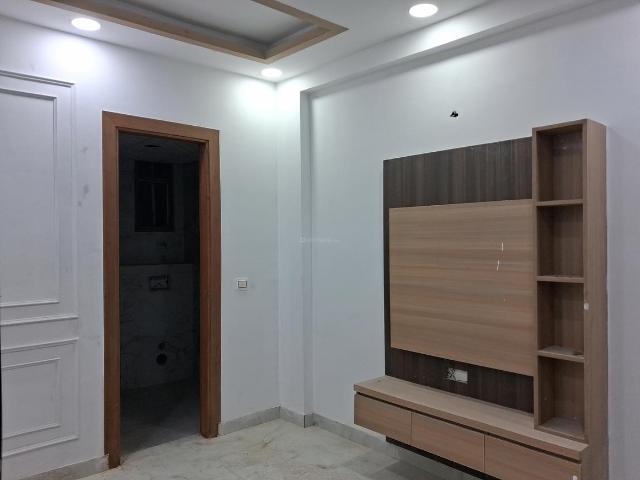 1 BHK Apartment in Sector 73 for resale Noida. The reference number is 20316293