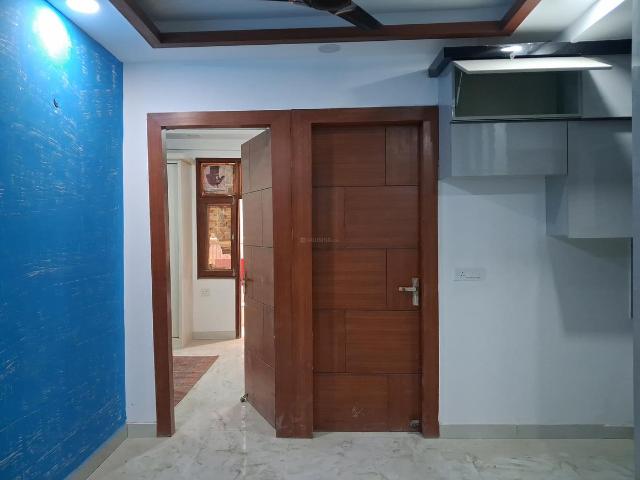 2 BHK Apartment in Sector 73 for resale Noida. The reference number is 20373239